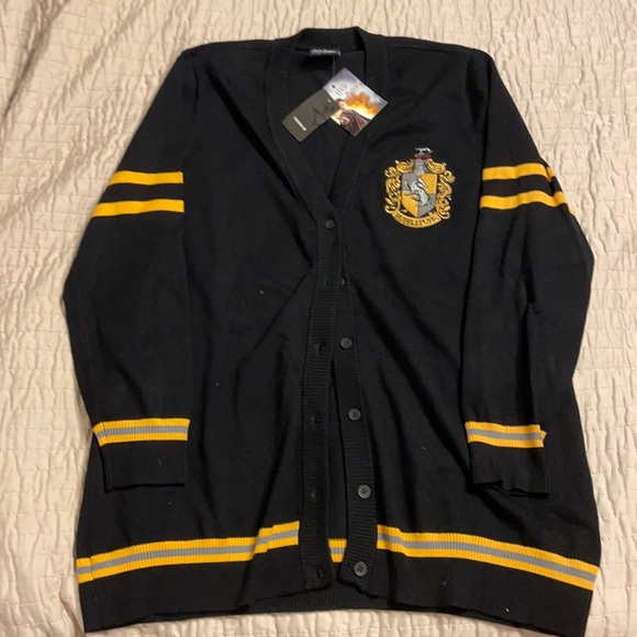 torrid Sweaters - NWT Hufflepuff house Cardigan
